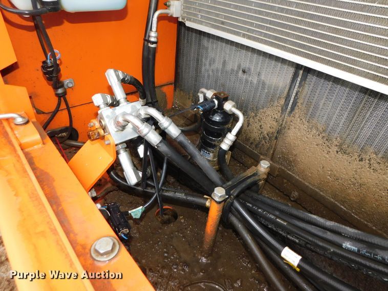 image for item DK8662 2013 Doosan DX350LC-3  excavator