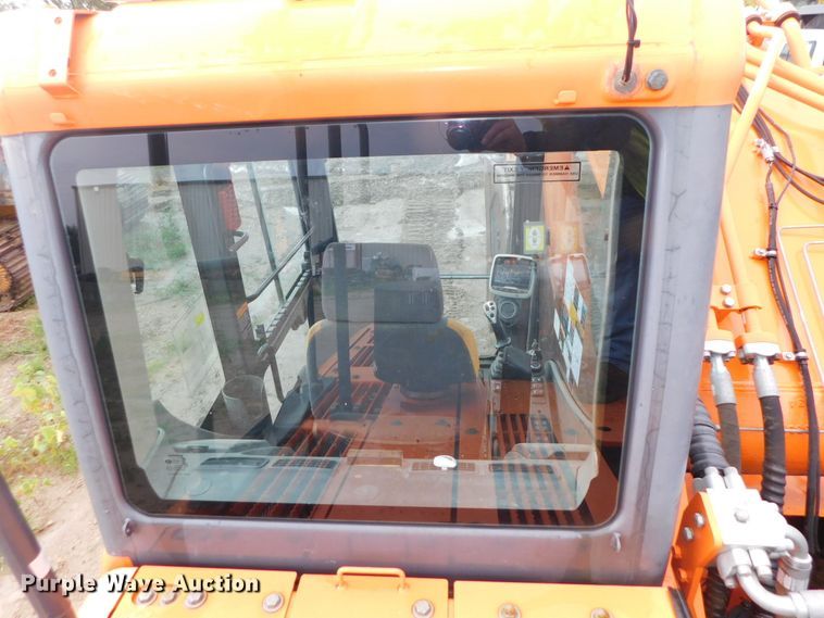 image for item DK8662 2013 Doosan DX350LC-3  excavator