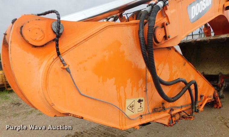 image for item DK8662 2013 Doosan DX350LC-3  excavator