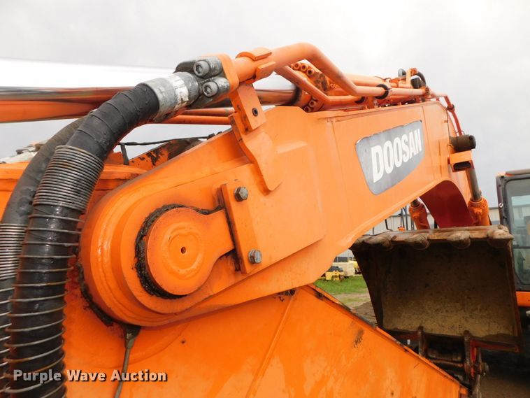 image for item DK8662 2013 Doosan DX350LC-3  excavator