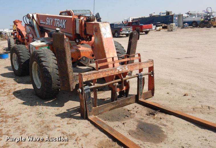 image for item DK8757 2002 SkyTrak 10042  telehandler