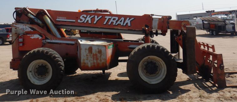 image for item DK8757 2002 SkyTrak 10042  telehandler