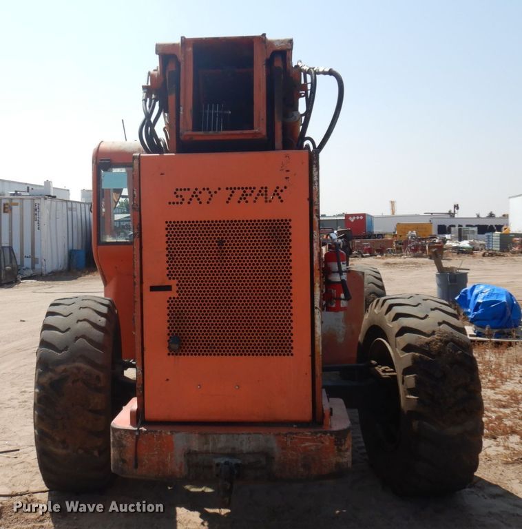 image for item DK8757 2002 SkyTrak 10042  telehandler