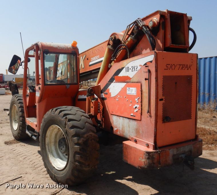 image for item DK8757 2002 SkyTrak 10042  telehandler