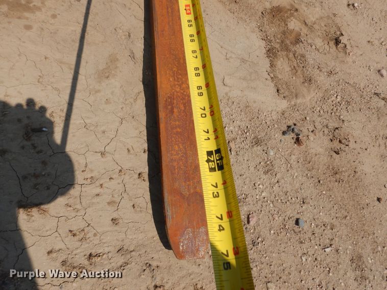 image for item DK8757 2002 SkyTrak 10042  telehandler