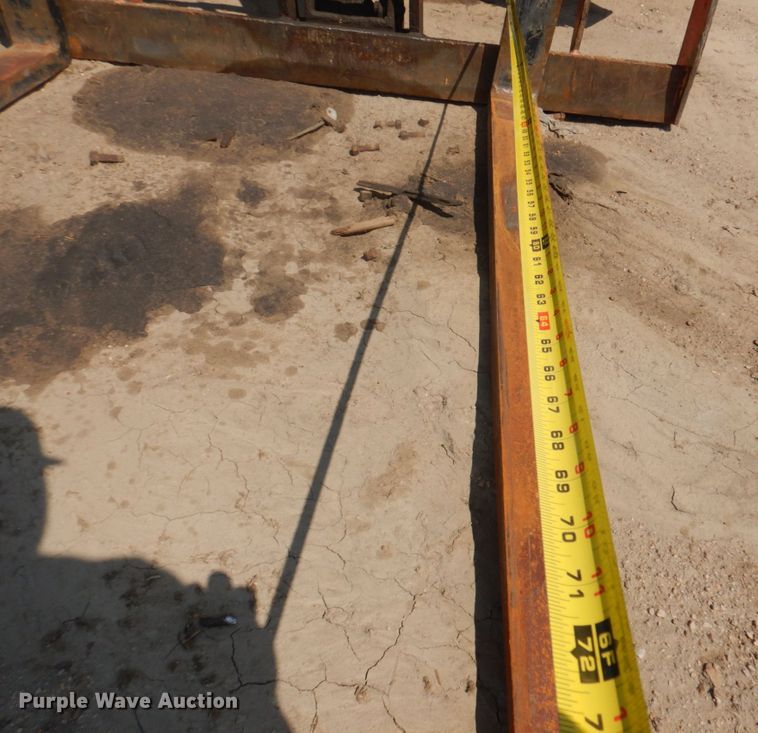 image for item DK8757 2002 SkyTrak 10042  telehandler