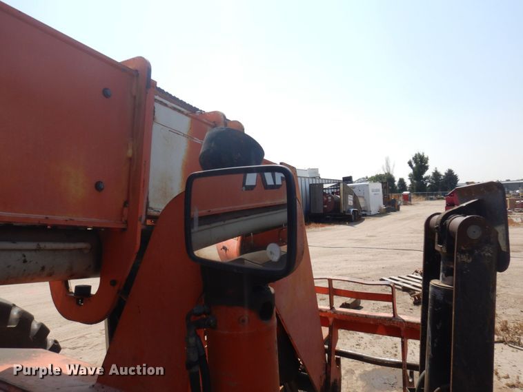 image for item DK8757 2002 SkyTrak 10042  telehandler