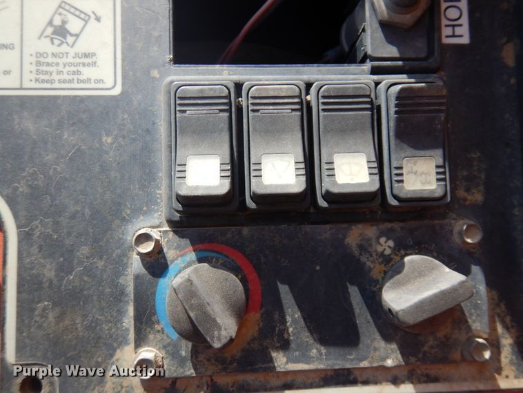 image for item DK8757 2002 SkyTrak 10042  telehandler