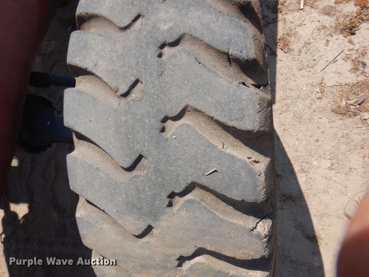 image for item DK8757 2002 SkyTrak 10042  telehandler