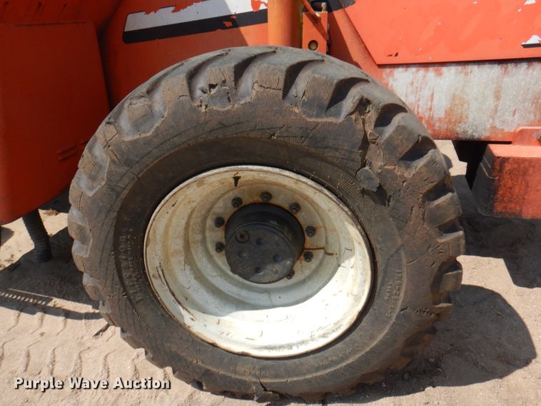 image for item DK8757 2002 SkyTrak 10042  telehandler