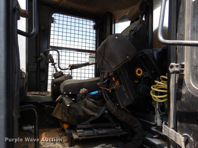 image for item DL0568 2005 Timberking TK340  feller buncher