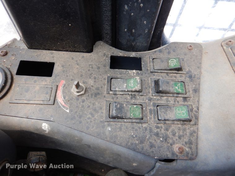 image for item DL0568 2005 Timberking TK340  feller buncher