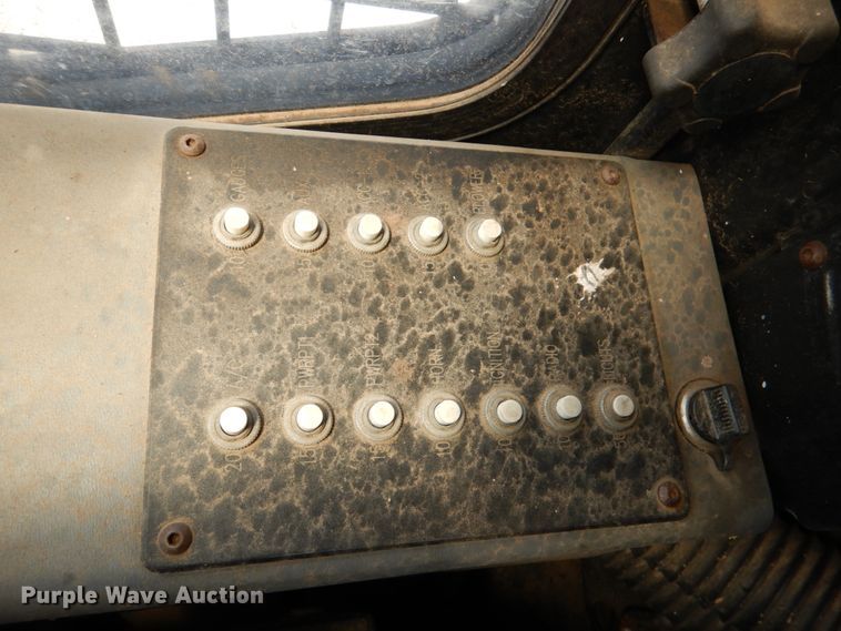 image for item DL0568 2005 Timberking TK340  feller buncher