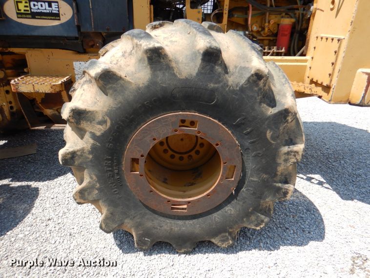 image for item DL0568 2005 Timberking TK340  feller buncher