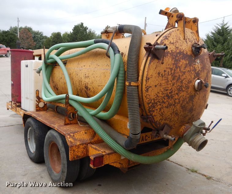 image for item DM0609 2005 Vac-Tron PMD850DT-E  vacuum excavator