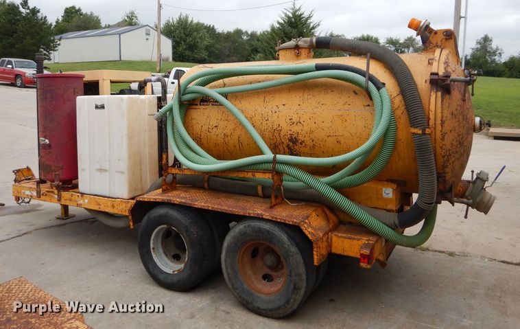 image for item DM0609 2005 Vac-Tron PMD850DT-E  vacuum excavator