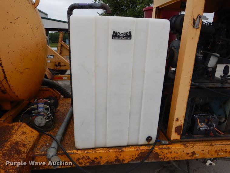 image for item DM0609 2005 Vac-Tron PMD850DT-E  vacuum excavator