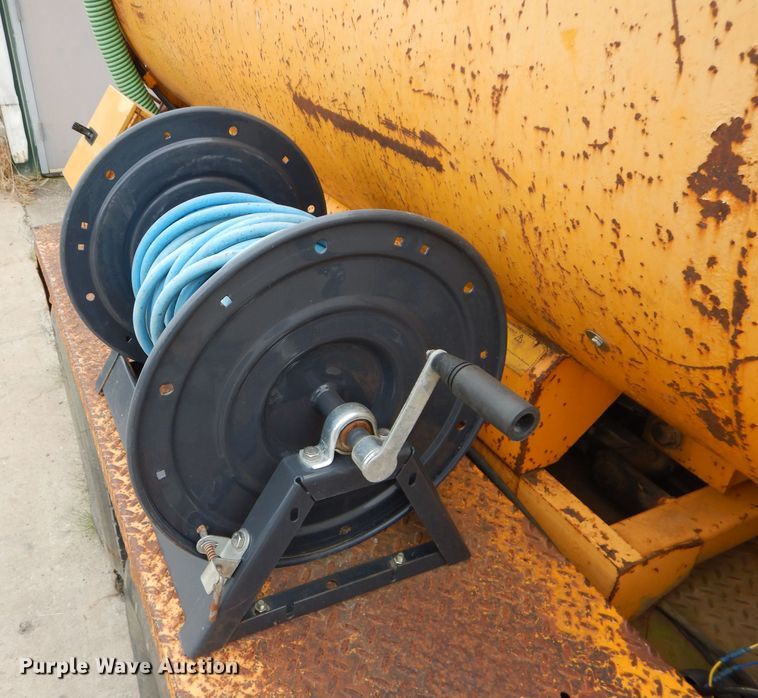 image for item DM0609 2005 Vac-Tron PMD850DT-E  vacuum excavator