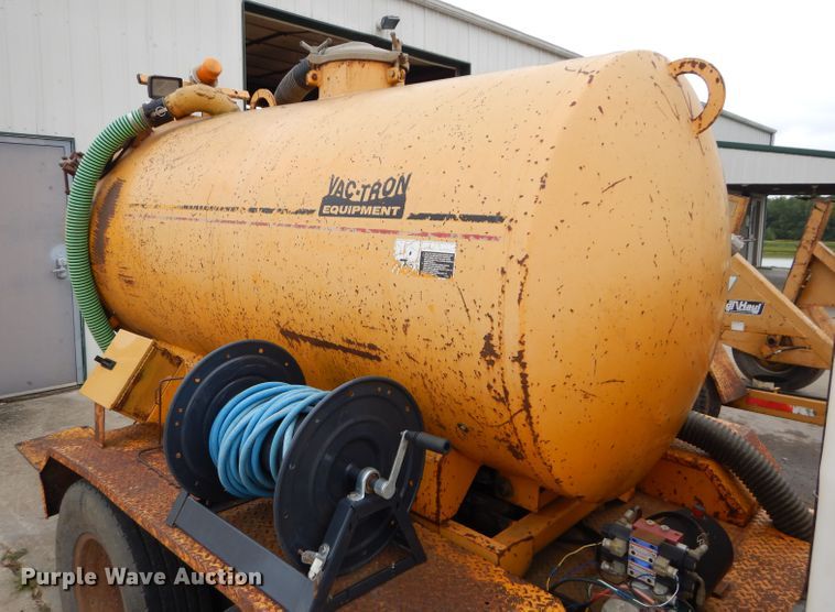 image for item DM0609 2005 Vac-Tron PMD850DT-E  vacuum excavator