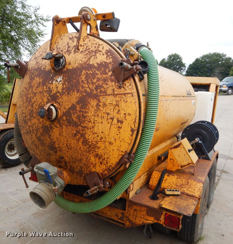 image for item DM0609 2005 Vac-Tron PMD850DT-E  vacuum excavator