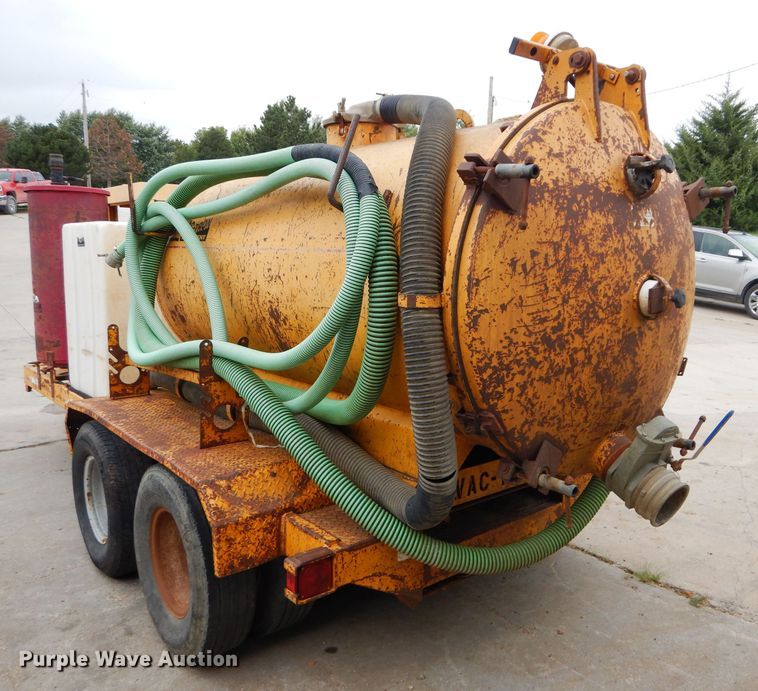 image for item DM0609 2005 Vac-Tron PMD850DT-E  vacuum excavator