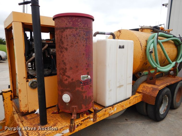 image for item DM0609 2005 Vac-Tron PMD850DT-E  vacuum excavator