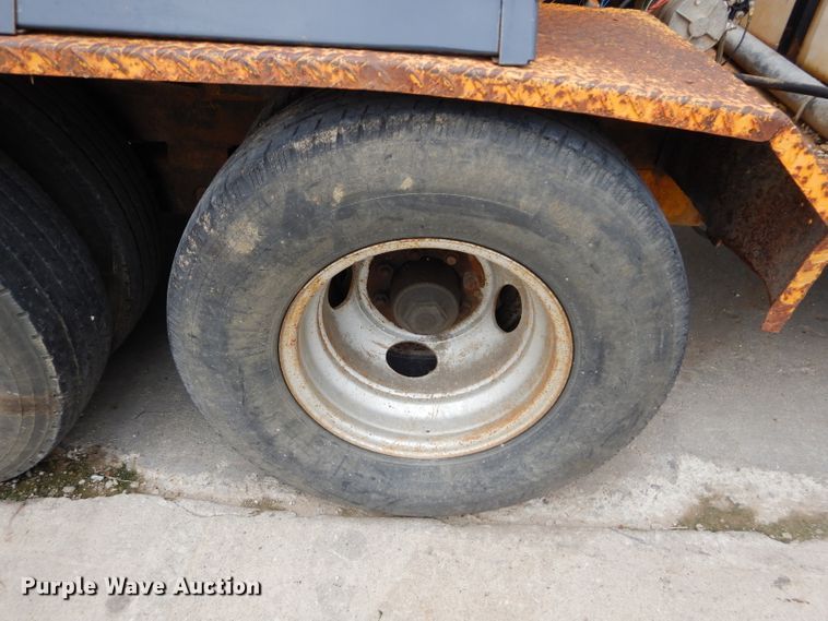 image for item DM0609 2005 Vac-Tron PMD850DT-E  vacuum excavator