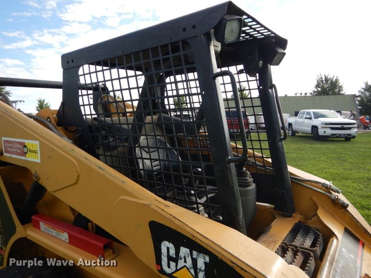 image for item DM0612 2004 Caterpillar 252  skid steer loader