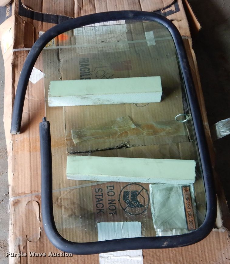 image for item DM0612 2004 Caterpillar 252  skid steer loader