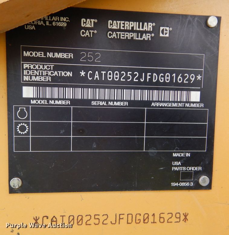 image for item DM0612 2004 Caterpillar 252  skid steer loader