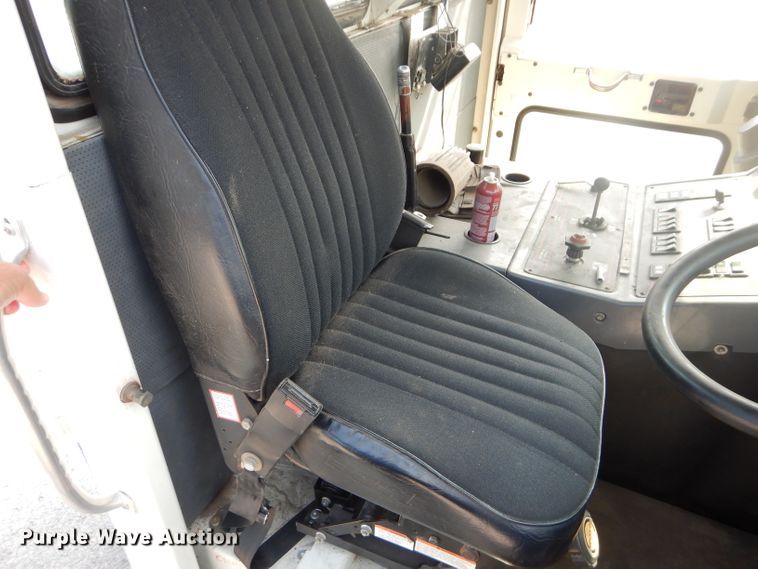 image for item DM0617 1996 Elgin P  street sweeper truck