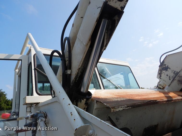 image for item DM0617 1996 Elgin P  street sweeper truck