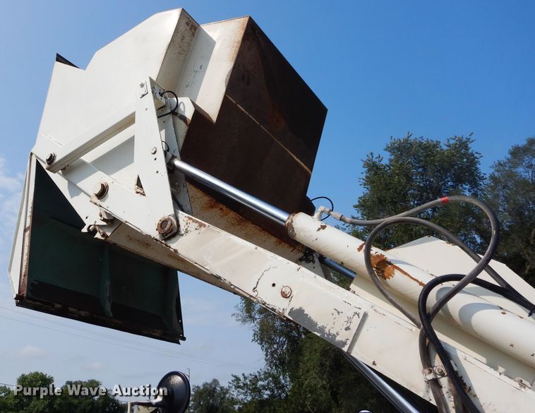 image for item DM0617 1996 Elgin P  street sweeper truck