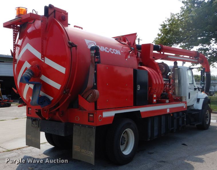 image for item DM0619 2011 International 7400  sewer jetter truck