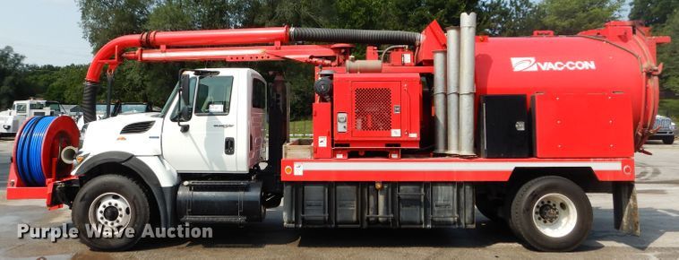 image for item DM0619 2011 International 7400  sewer jetter truck