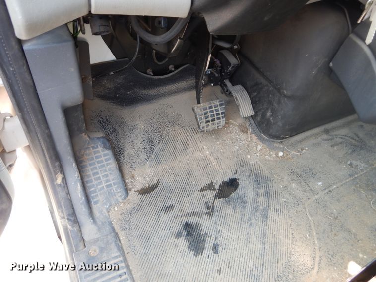 image for item DM0619 2011 International 7400  sewer jetter truck