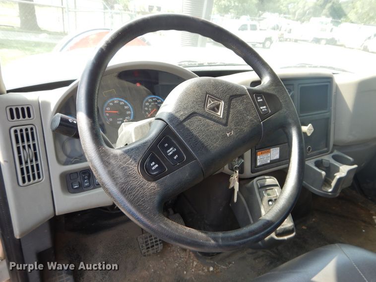 image for item DM0619 2011 International 7400  sewer jetter truck