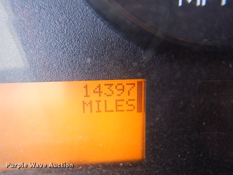 image for item DM0619 2011 International 7400  sewer jetter truck