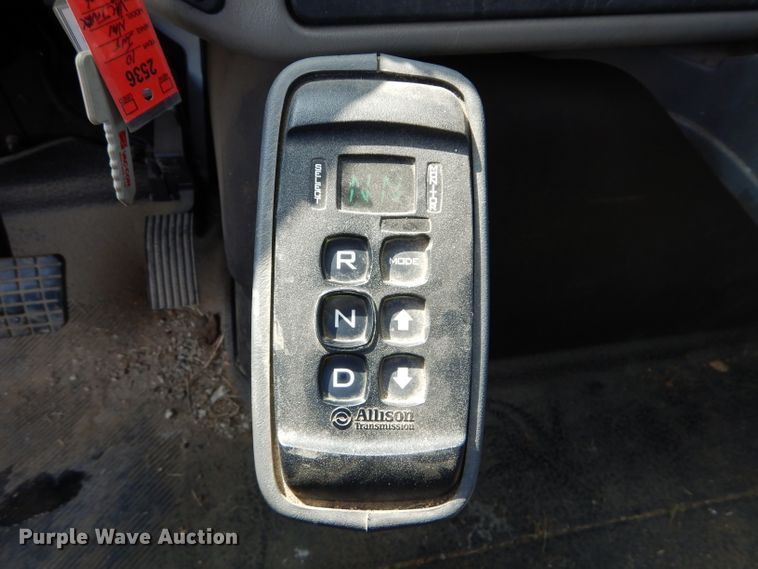 image for item DM0619 2011 International 7400  sewer jetter truck