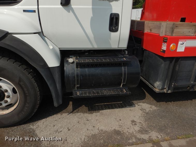 image for item DM0619 2011 International 7400  sewer jetter truck