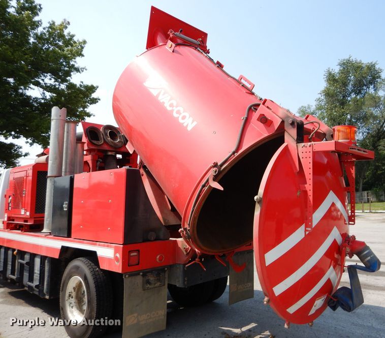 image for item DM0619 2011 International 7400  sewer jetter truck