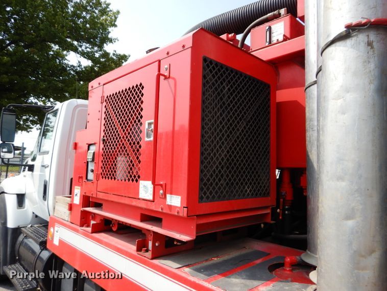 image for item DM0619 2011 International 7400  sewer jetter truck