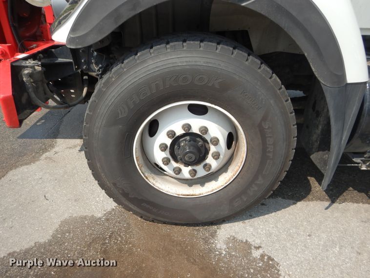 image for item DM0619 2011 International 7400  sewer jetter truck