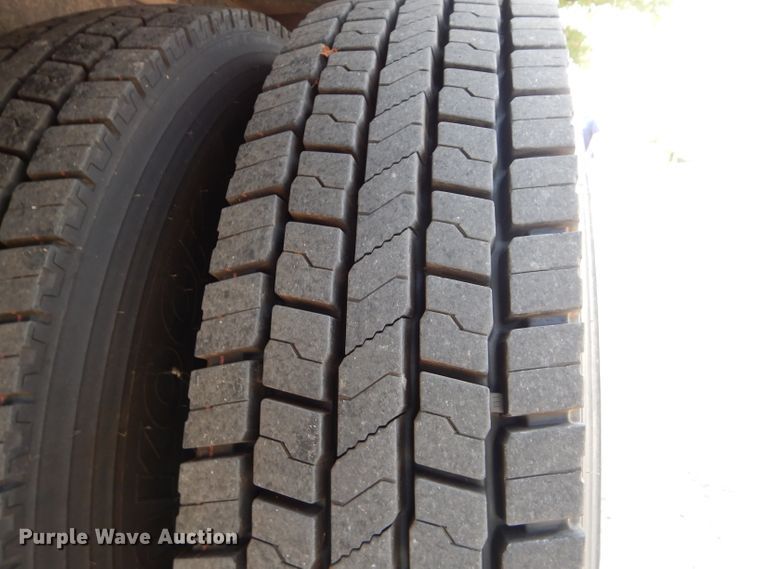 image for item DM0619 2011 International 7400  sewer jetter truck