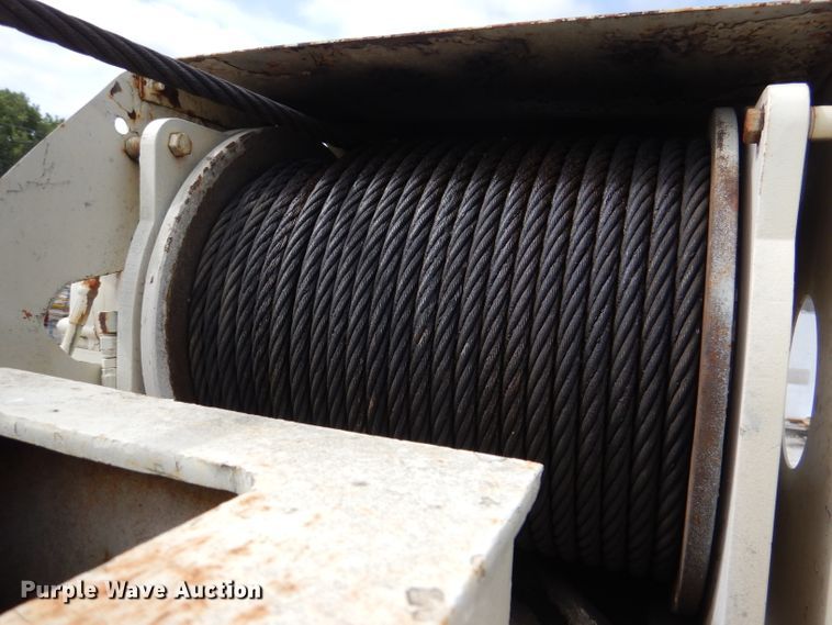 image for item DM1333 1994 Ford F800  crane truck