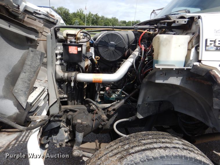 image for item DM1333 1994 Ford F800  crane truck