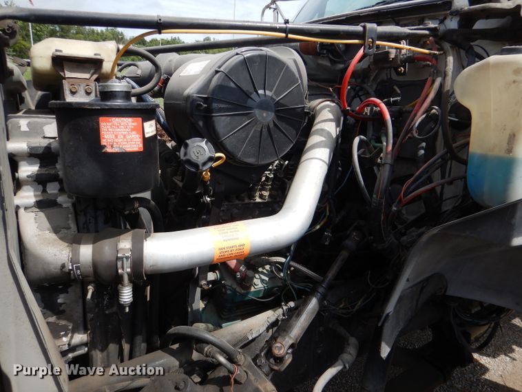 image for item DM1333 1994 Ford F800  crane truck