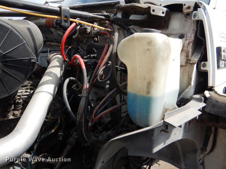 image for item DM1333 1994 Ford F800  crane truck