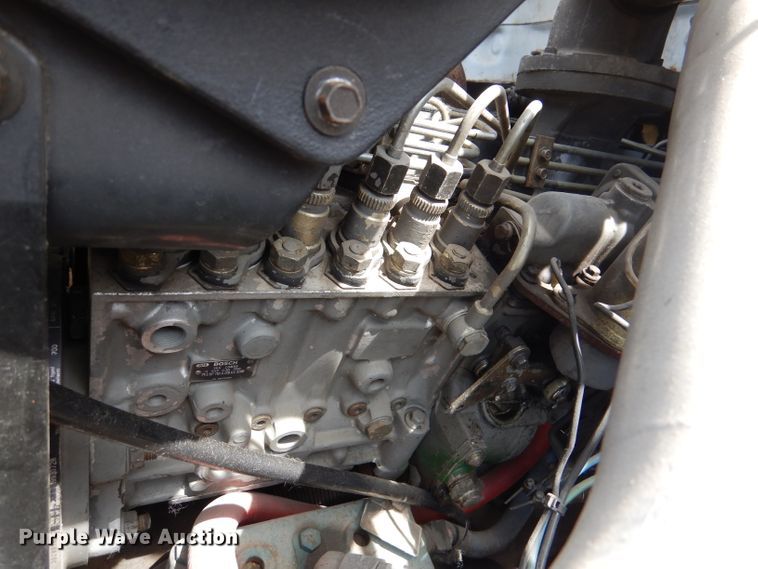 image for item DM1333 1994 Ford F800  crane truck