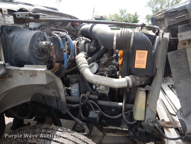 image for item DM1333 1994 Ford F800  crane truck